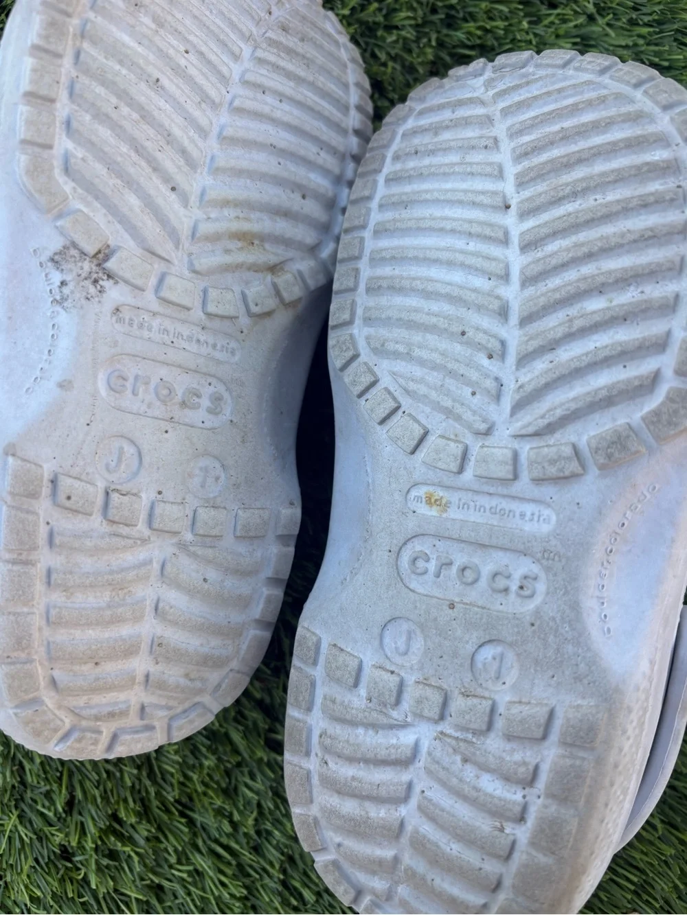 CROCS Kids White Classic Clog with Heel Strap